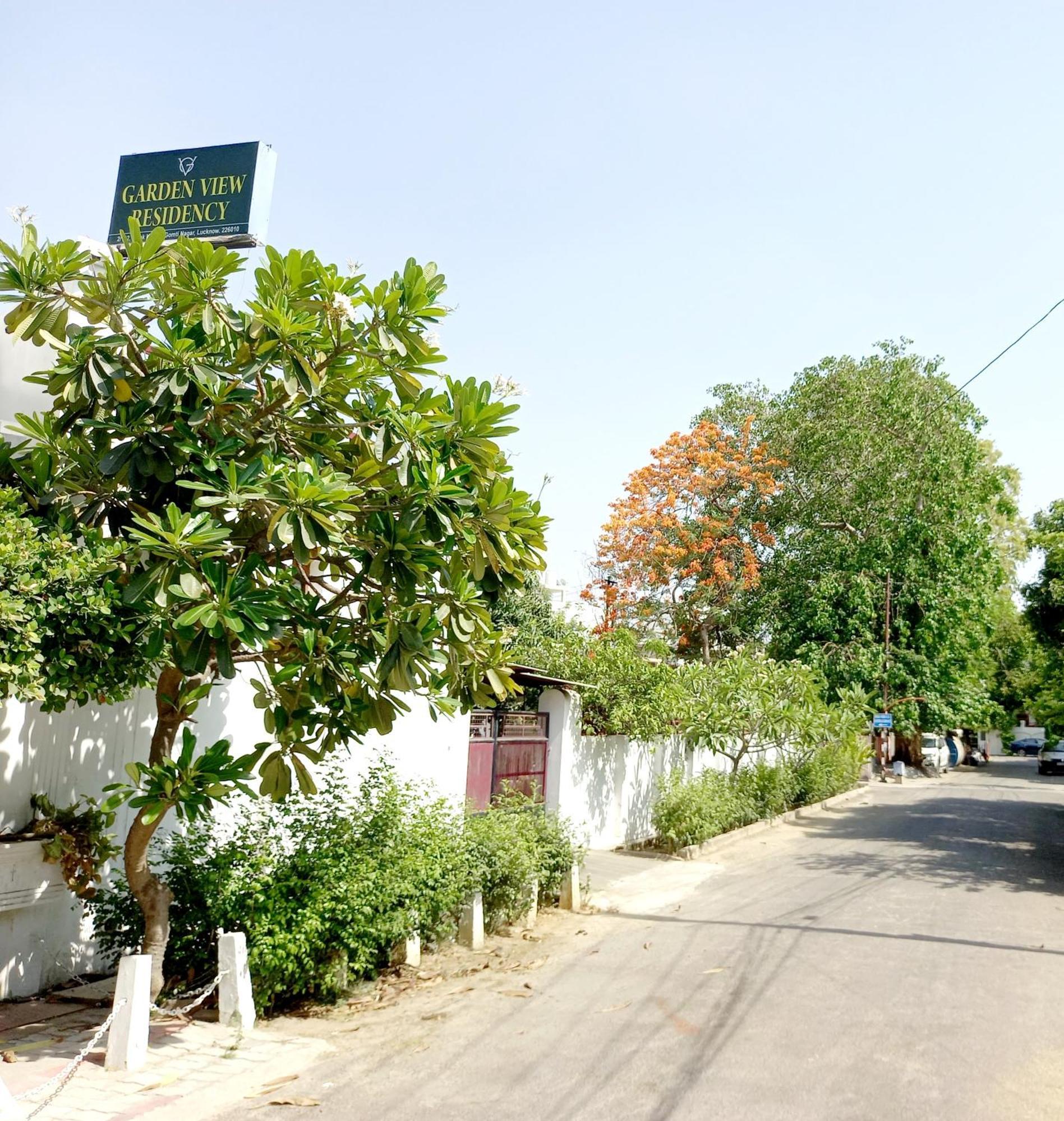 Bed and Breakfast Garden View Residency Lakhnaú Exteriér fotografie