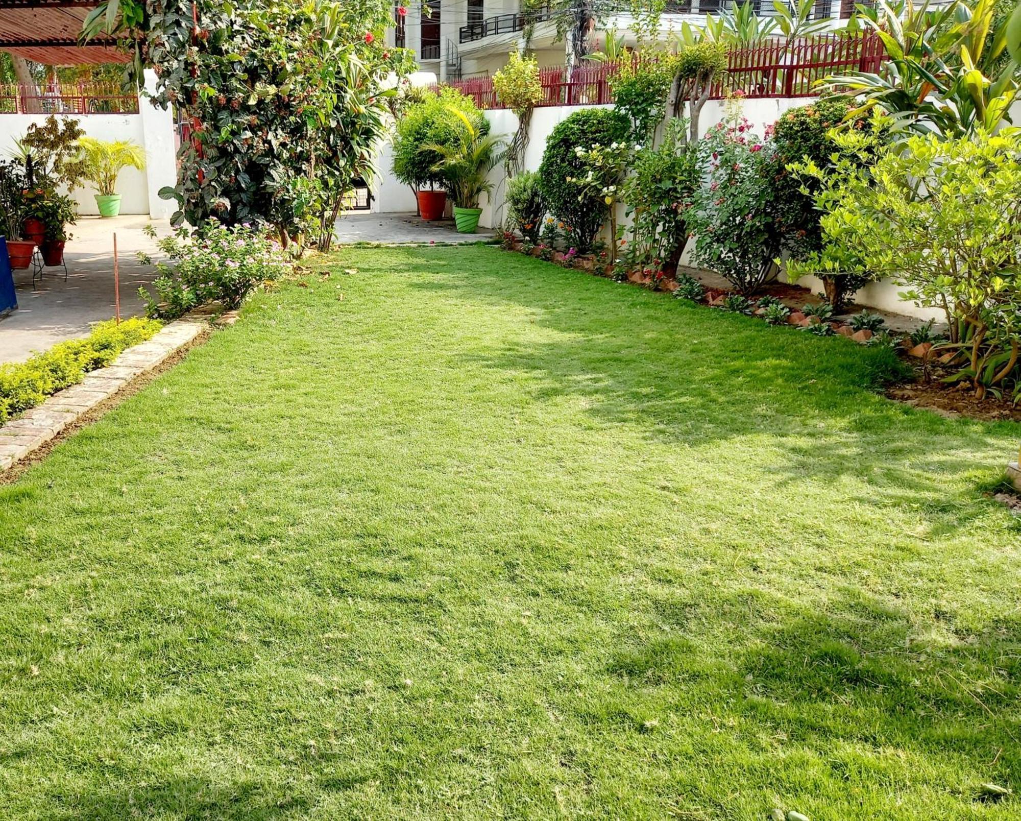 Bed and Breakfast Garden View Residency Lakhnaú Exteriér fotografie